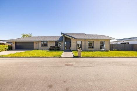 Photo of property in 8 Marble Court, Northwood, Christchurch, 8051