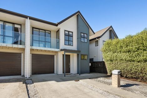 Photo of property in 21 Irving Place, Hobsonville, Auckland, 0616