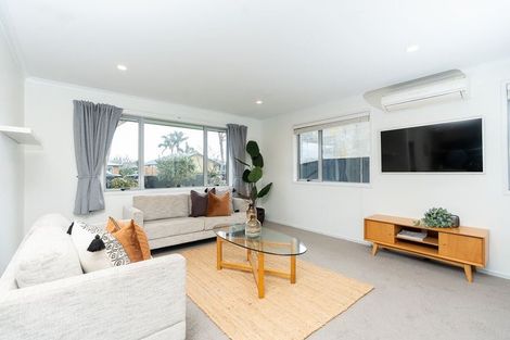 Photo of property in 39 Wiltshire Drive, Puketaha, Hamilton, 3210