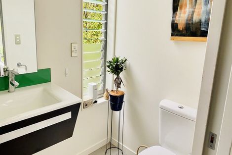 Photo of property in 20c Konini Road, Titirangi, Auckland, 0604