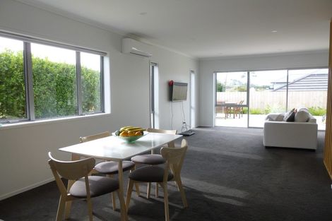 Photo of property in 1 Springside Court, Huntington, Hamilton, 3210