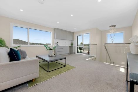 Photo of property in 61 Donegal Park Drive, Flat Bush, Auckland, 2019