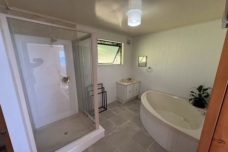 Photo of property in 15 Karaka Street, Eastbourne, Lower Hutt, 5013