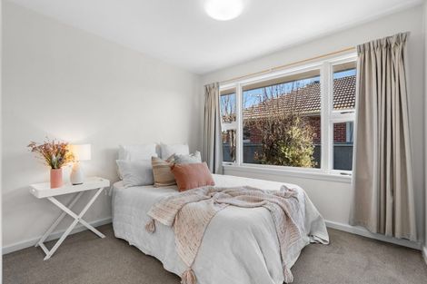 Photo of property in 53 Greendale Avenue, Avonhead, Christchurch, 8042