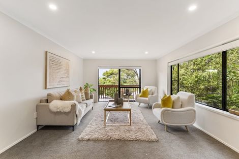 Photo of property in 43 Heathglen Place, Bayview, Auckland, 0629