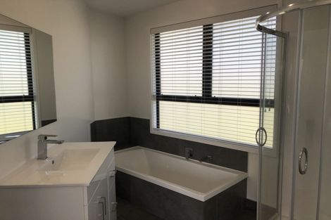 Photo of property in 3 Rowena Crescent, Motuoapa, 3382