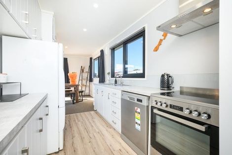 Photo of property in 7 Colonial Place, Kelvin Grove, Palmerston North, 4414