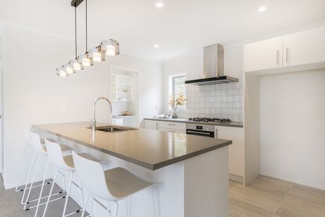 Photo of property in 27 Farnworth Terrace, Churton Park, Wellington, 6037