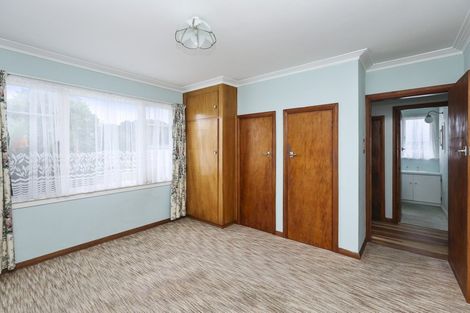 Photo of property in 28 Wallace Place, Westown, New Plymouth, 4310