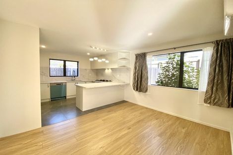 Photo of property in 39c Cutler Street, New Lynn, Auckland, 0600