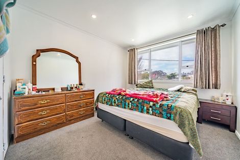 Photo of property in 12 Mexted Crescent, Ranui, Porirua, 5024