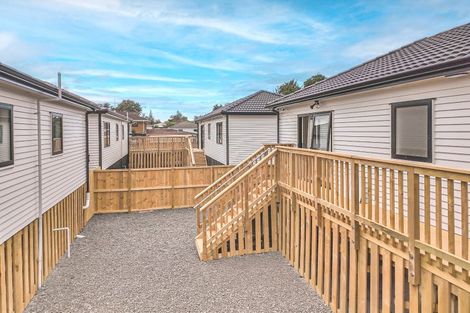 Photo of property in 17 Lane Road, Weymouth, Auckland, 2103