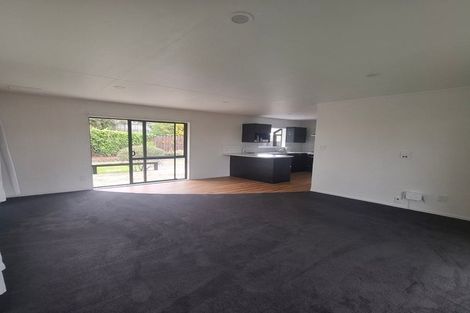 Photo of property in 52b Seddon Street, Waikanae, 5036