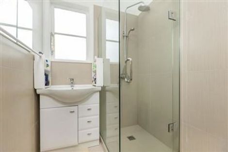 Photo of property in 1/27 Rosedale Road, Pinehill, Auckland, 0632