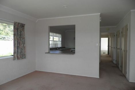 Photo of property in 12 Mountain Beech Rise, Albany, Auckland, 0632