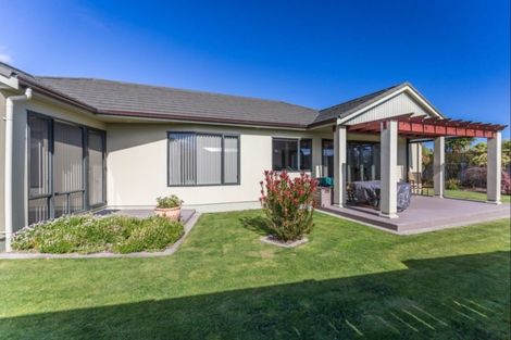 Photo of property in 1 Corfe Castle Lane, Levin, 5510