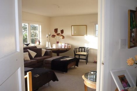 Photo of property in 70 Norwood Road, Bayswater, Auckland, 0622