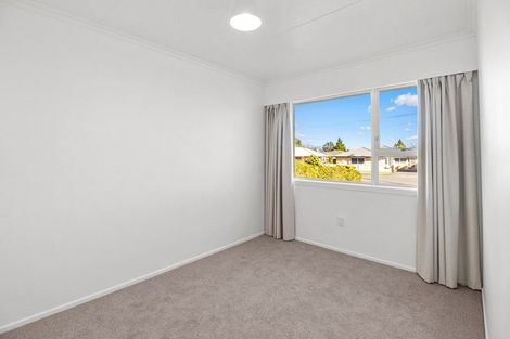 Photo of property in 109 Govett Avenue, Frankleigh Park, New Plymouth, 4310