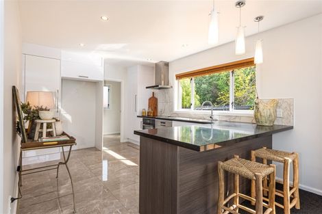 Photo of property in 27 Bishopsworth Street, Hillsborough, Christchurch, 8022