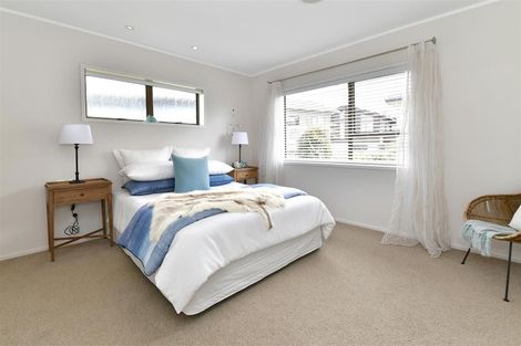 Photo of property in 1/91 Aberdeen Road, Castor Bay, Auckland, 0620