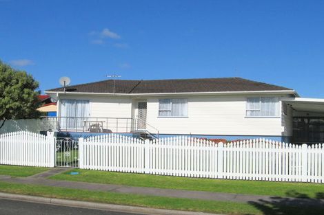 Photo of property in 3 Treviso Place, Clover Park, Auckland, 2023