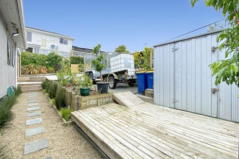 Photo of property in 2/62 Clayburn Road, Glen Eden, Auckland, 0602