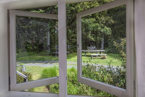 Photo of property in 64 Paparoa Station Road, Paparoa, 0571