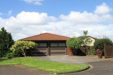 Photo of property in 7 Padfield Place, Sunnyhills, Auckland, 2010