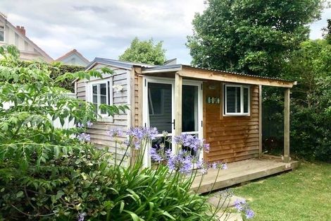 Photo of property in 11 Ocean View Road, Milford, Auckland, 0620