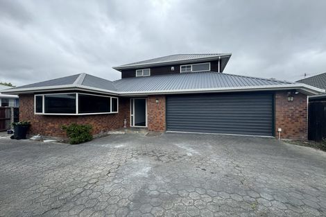 Photo of property in 2/209 Withells Road, Avonhead, Christchurch, 8042