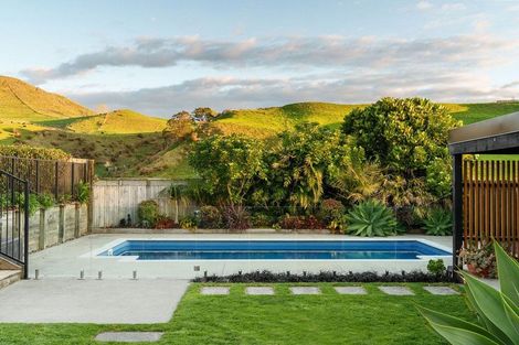 Photo of property in 190 Ballintoy Park Drive, Welcome Bay, Tauranga, 3175