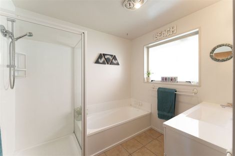 Photo of property in 38 Beach Road, North New Brighton, Christchurch, 8083