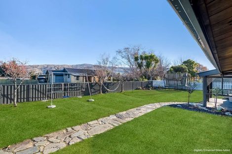 Photo of property in 2 Bruce Street, Cromwell, 9310