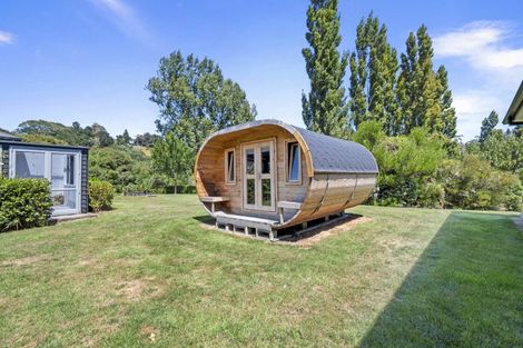 Photo of property in 38 Kingsdale Park Drive, Aokautere, Palmerston North, 4471