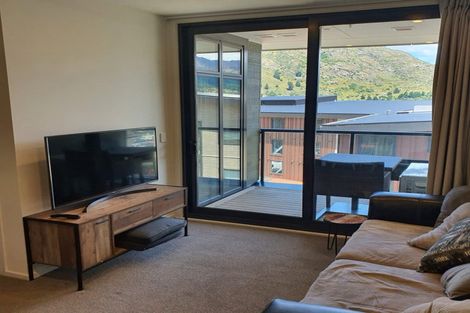 Photo of property in Wyndham Gardens Apartments, 410/30 Red Oaks Drive, Frankton, Queenstown, 9300
