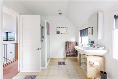 Photo of property in 54 Brightside Road, Stanmore Bay, Whangaparaoa, 0932