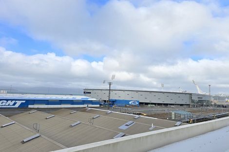 Photo of property in Metro Apartments, 21/220 Thorndon Quay, Pipitea, Wellington, 6011