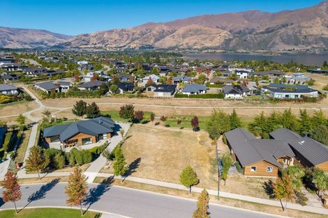 Photo of property in 44 Minaret Ridge, Wanaka, 9305