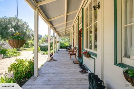 Photo of property in 2269 State Highway 2, Te Hauke, Hastings, 4178