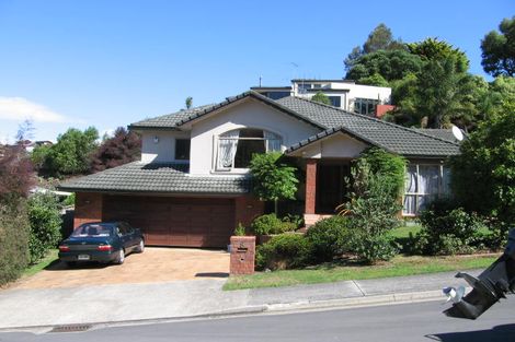 Photo of property in 8 Falstone Lane, Browns Bay, Auckland, 0630