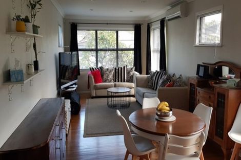 Photo of property in 38 Crawford Avenue, Mangere Bridge, Auckland, 2022