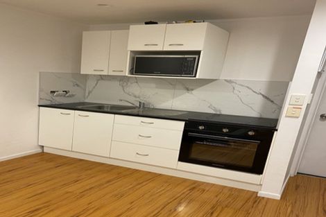 Photo of property in 2/1020 East Coast Road, Fairview Heights, Auckland, 0630