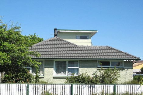 Photo of property in 211 Grimseys Road, Redwood, Christchurch, 8051