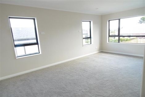 Photo of property in 39b Edgeworth Road, Glenfield, Auckland, 0629