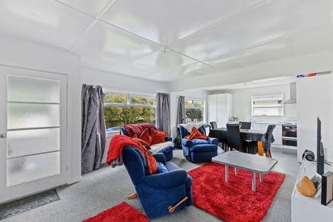 Photo of property in 90 Centennial Avenue, Waitara, 4320