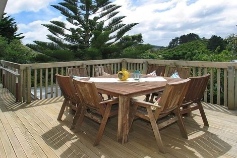 Photo of property in 52 Mark Avenue, Paparangi, Wellington, 6037