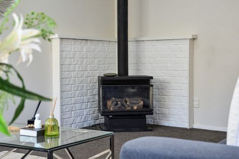 Photo of property in 25 Newfield Drive, Fairview Downs, Hamilton, 3214