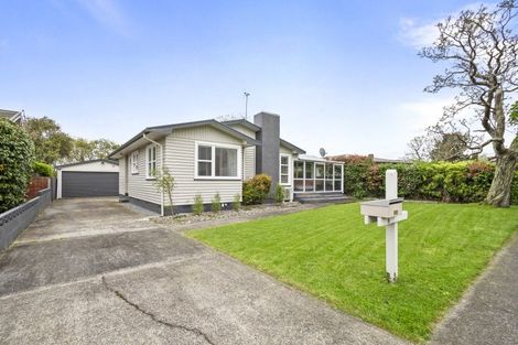 Photo of property in 6 Ruha Street, West End, Palmerston North, 4412