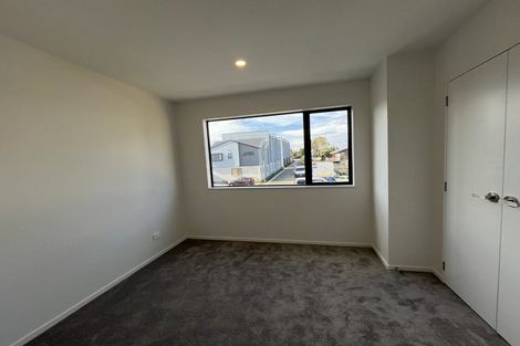 Photo of property in 44e Westgate Drive, Westgate, Auckland, 0614
