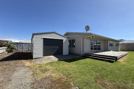 Photo of property in 27 Blake Street, Waitara, 4320